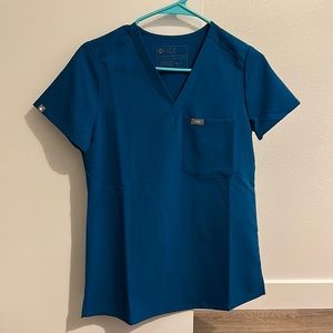 XXS figs scrub top